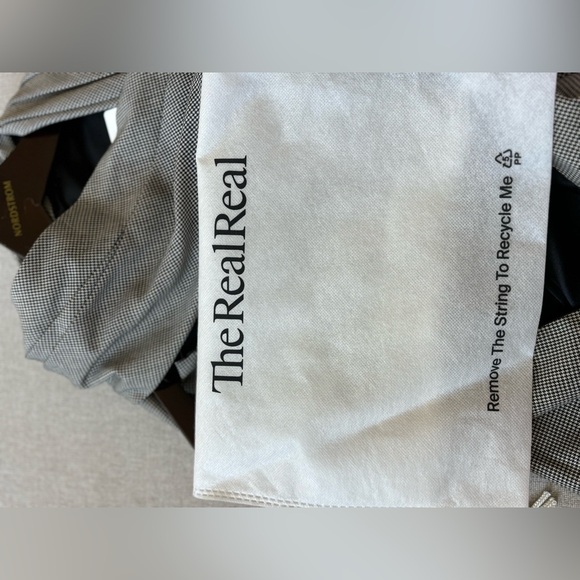 Valentino dress pre-loved/ bnwt from TRR size4 - Picture 6 of 10